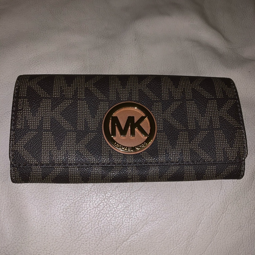 BROWN Michael Kors Long Wallet
